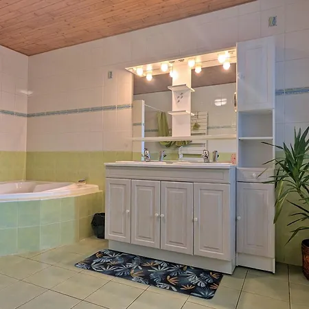 Country house Chaleureux Avec Cheminee Pres Du Puy-en-velay, Ideal Pour Familles Et Sejours Professionnels - Fr-1-582-349 Saint-Germain-Laprade