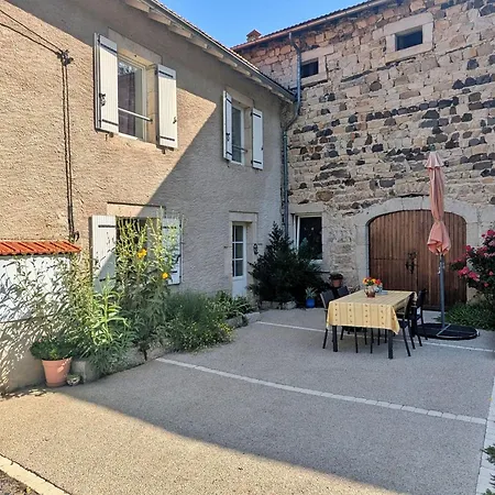 Chaleureux Avec Cheminee Pres Du Puy-en-velay, Ideal Pour Familles Et Sejours Professionnels - Fr-1-582-349 *